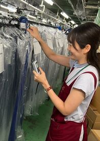 Strawberry jams 株式会社 アパレル商品を取り扱うピッキングや検品などの軽作業です！
簡単な業務が多いので、どなたでもすぐに活躍できます◎