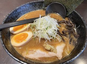 らー麺 とぐち すすきの本店 ☆100％人柄採用しています☆
経験＆スキルゼロでも
イイネ!!と感じたら即採用中◎
履歴書不要なのでお気軽にご応募ください