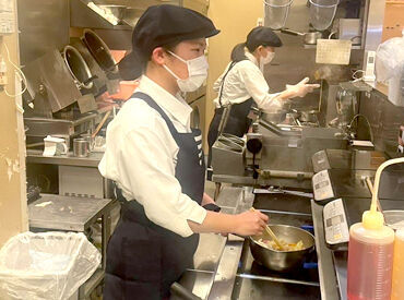 チームワーク抜群！
楽しくイキイキ働けます☆
優しいスタッフばかりなので、困った時のフォロー体制もバッチリ整っています♪