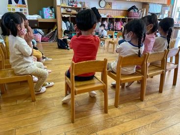 \資格がなくても働けます/
小規模・大規模さまざまな園あり♪
働き方を選べるから、無理な生活をしなくても大丈夫◎