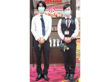 アルバイト勤務後、
正社員になったスタッフ多数在籍！
#ピアスOK #髪型/髪色自由.｡*ﾟ+