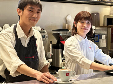 IL BAR(イルバール)赤坂Bizタワー店 ＼未経験の方も大歓迎／
接客のことやコーヒーのこと…
イチから丁寧にお教えします♪
カフェバイトデビューに最適★