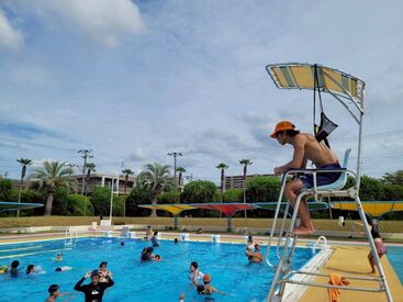 みんな一緒のスタートです！
夏働きながら、友達も増えちゃうかも⁉
ご応募お待ちしております♪