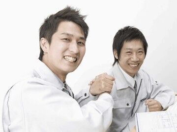入社後は先輩たちがしっかりフォローしていくのでご安心くださいね！
疑問や不安など解消できる就業前の工場見学会も実施中！