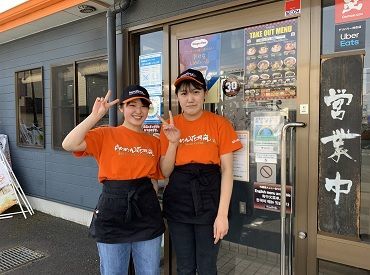 「ラーメンが好き」「接客バイトがしたい」
理由は何でもOK★春からお仕事開始♪
4月からの勤務などタイミングのご相談可能！