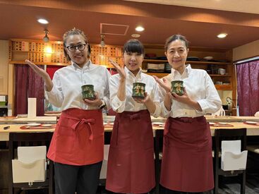 浅草すし賢 ≪ランチ・ディナー問わず募集中！≫
フリーターの方、大歓迎♪
学生さんや主婦など幅広い年代のスタッフが在籍してます♪