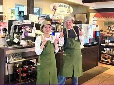 ◆清潔感があれば
髪色・髪型・ピアス自由です◎
飲食・接客未経験...
そんな方も大丈夫♪
研修もしっかりするので安心ですよ！