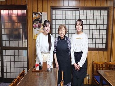 居酒屋太郎 【札幌駅から徒歩すぐ＆交通費全額支給】
夜の部は学生さんが活躍中！
アットホームな雰囲気で長期で働いてくれる方が多いです！