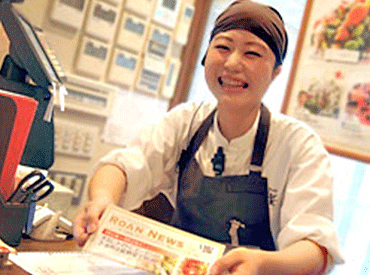 旬菜創作ビュッフェ露菴（ろあん） 浜松店 みんなでわいわい♪にぎやかなお店♪
スタッフの仲の良さが自慢です◎
はじめての方も、スグになじめる!
お友達との応募も歓迎☆