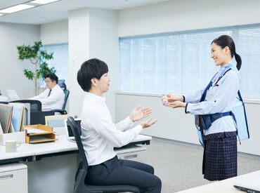 城北ヤクルト販売株式会社／鹿浜センター ★保育所 完備★
一般的な保育園より費用が抑えられるのも魅力♪
お子さんが常に近くにいるので安心★
※画像はイメージです