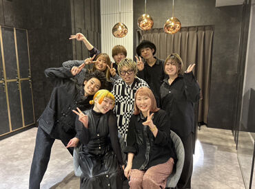 HAIR & MAKE EARTH 田町店 1日3時間から歓迎
≪子育て中の方も活躍中！≫
『ゆくゆくは正社員になりたい』と
スキル・キャリアアップを目指す方も♪