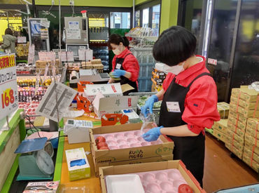 食鮮館タイヨー　二の丸店 高校生～主婦、フリーターまで幅広く活躍中！
仕事帰りにそのまま夕飯の買い物もできるので、
とっても便利です★