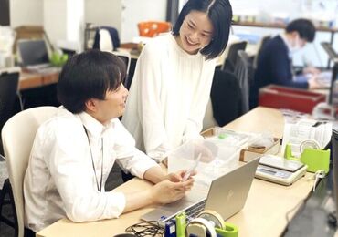専門知識や経験は一切いりません！
パソコンを使ったデータ入力などの座り作業が主なお仕事なので、
未経験の方でも安心です◎
