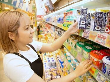 ドン・キホーテ 守谷店 食品や日用品の品出し・陳列をお任せ◎
ガヤガヤなイメージのドンキだけど…
朝って意外と落ち着いてるんですよ♪