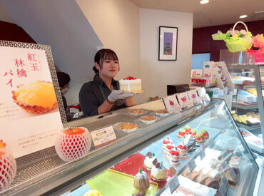 菓子工房アントレ（ENTREE）本店 扶養内やWワークで探している方も必見です！！
1日4h～OK⇒まずは短期スタートも大丈夫ですよ♪