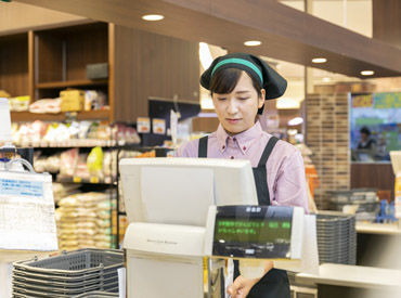 食品館あおば　深川店 取り扱うのは食料品・飲料がメイン★
⇒知ってる商品ばかりで始めやすい◎
《初バイトの方も大歓迎です♪》