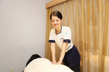 未経験の方でも安心♪ルクア大阪が主催する入店研修あり!あいさつの仕方や館内のルール説明などを行います。