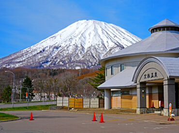 施設規模はそれほど大きくありませんが、
露天風呂からは羊蹄山を眺められる♪
至福のひと時が過ごせる人気の温泉です◎