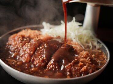 かつゑもん ダイバーシティ東京プラザ ★フリーター大歓迎★
飲食店が初めてという方も
副業として働きたいという方もOK！
充実の研修と教育制度でキャリアアップも◎
