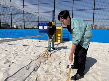 3～4人態勢で業務を行うので初めてでもOK！まずは元気にご挨拶だけ♪