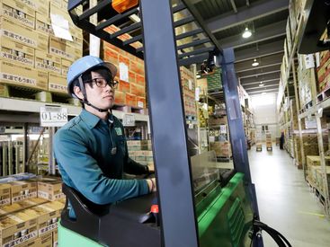 西鉄運輸株式会社　枚方物流センター “スグに働きたい”“今の仕事が落ち着いてから…”
勤務開始日もお気軽にご相談くださいね♪