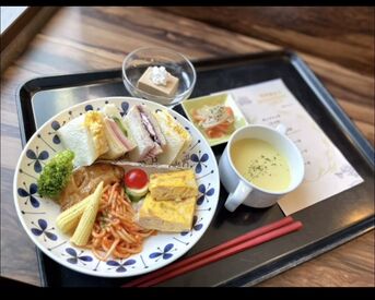 未経験歓迎！
チームで動くので分からないことあがあってもすぐに聞けるから安心♪