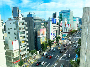 新しくできる4名ほどのチームでのお仕事！
皆さんの意見を聞きながら
働きやすい環境を作っていきましょう♪
