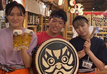 串カツあらた　渋谷パルコ店 学業やプライベートと両立しながら働くスタッフが多数います♪
週2～OKなので生活スタイルに合わせてお仕事できますよ◎