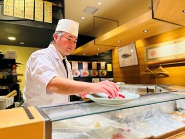 鮨　しらはた ＜知る人ぞ知る、塩竃の名店◎＞
★この度、お店が新しくなりました！★
お客様も常連の方々が多く
アットホームな雰囲気です♪