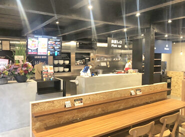 京都祇園 和牛ラーメン 善吉商店　※2025年8月2日オープン※ 8月2日オープン♪
オープニングスタッフ募集！
＼ スマホ1つでシフト提出♪／
プライベートの予定も組みやすい◎