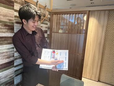 楽蔵 大宮東口駅前店 [mn3534] ～忙しい週は[週0日]でも全然大丈夫♪～
学生さん多く、そんな人がいっぱいだから、
気にせず休めて、本当に働きやすい!!