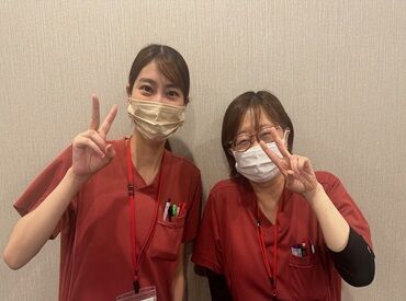 ＊写真撮影時もとってもにぎやか♪
「こんなポーズどう？」「ピースする？」など
わきあいあいとした雰囲気です♪