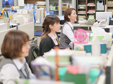 『行ってきます！』『行ってらっしゃい！』
笑顔でのあいさつが行き交う風通しのいい職場♪
内勤では女性社員が活躍してます！