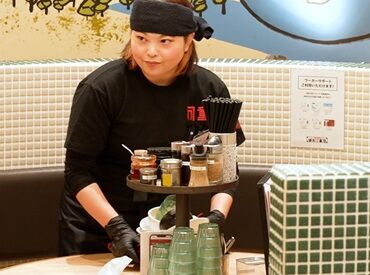 河童ラーメン本舗 桜井店 ラーメンにこだわっているので
メニュー数はそこまで多くありません♪
覚えることが少ないのでスグに慣れることができるハズ！