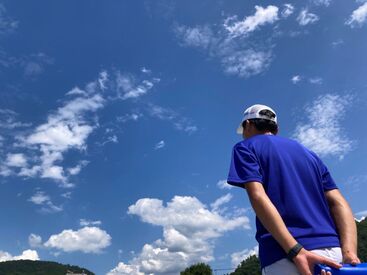 青垣公園市民プール 夏休みだけの人気バイト!!
1週間～勤務OK★
友達＆サークル仲間と一緒に応募して、
夏の思い出作りしちゃおう♪♪