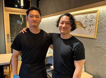 おさかな食堂まーちゃん ≪スタッフさん同士の仲の良さ抜群♪≫
初バイトで不安な方もここでかけがえのない仲間を見つけませんか？