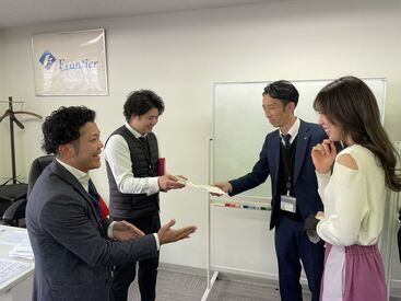 研修後も3ヵ月は最低23万7000円の給与保証もあり!
