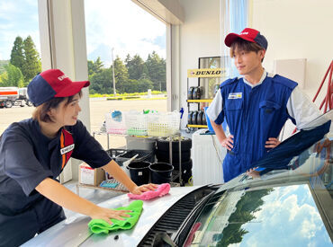 ENEOS Dr.Drive 御殿場ぐみ沢SS シフト希望はLINEでサクッと提出OK♪
生活に合わせて無理なく働けるので、
学生～主婦さんまで幅広い年代が活躍中です！