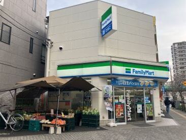 困ったら優しい女性店長に相談ください♪ 和気あいあいとした雰囲気の中で働けます！ 初めての方ののサポート体制も充実◎