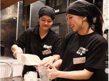 働きやすさには自信あり！
大学生メインで働いているので
「新しい友達がほしい」方にピッタリです♪