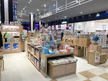 パレットプラザ　イオンモール木更津店 あなたも知ってる『イオンモール』だから安心感バツグン♪
充実の研修はもちろん、先輩の教育体制面もしっかり整っています★