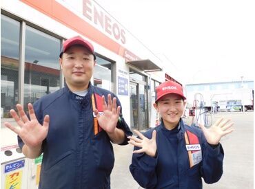 \年代関係なく、みんな仲良し/
先輩たちがサポートしてくれるので
わからないことは都度質問できますよ♪