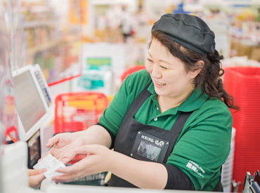 業務スーパーTAKENOKO 坊島店 "今日もまた来たで～♪"
"お姉さんこれどこ？"なんて会話もたくさん◎
≪話しかけやすい≫雰囲気が魅力です！