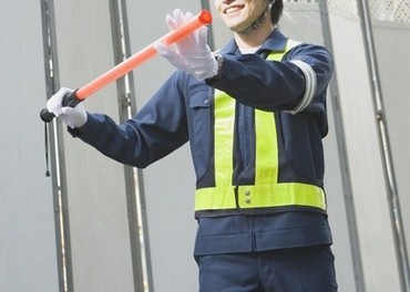 駐車場誘導スタッフ同時募集★
【たった1日からOK】
※画像はイメージです