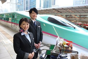 JR東日本サービスクリエーション 乗車列車は特急あずさ号となります。