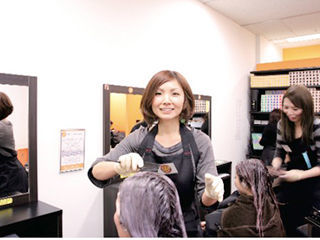 マイナビバイト ヘアカラー専門店の美容師 スマイルカラー上板橋店の マイナビバイト ヘアカラー専門店の美容師 スマイルカラー上板橋店の