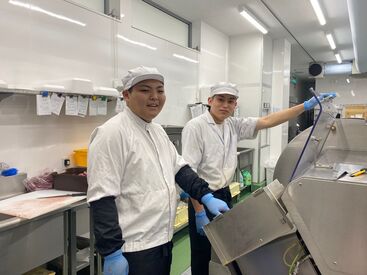 株式会社エーエムシー 未経験でも大丈夫！
簡単な加工補助や
すぐに慣れるお掃除作業◎

