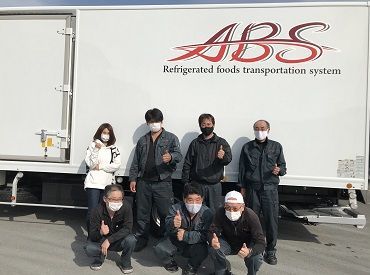 株式会社アース物流サービス 男女共にスタッフ活躍中◎
女性ドライバーは約5名！
なんと最高齢は"70代"!?!?
お気軽にご応募ください♪