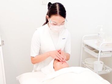 POLA  札幌中央店 未経験からPOLAで活躍する方、多数！
業務を始めてから[エステシャン資格]が取れます♪
新人スタート支援制度/月額3万円～あり◎