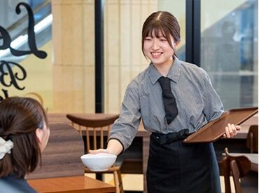 カフェ・ド・クリエ 文京シビックセンター店 「学校帰りに働きたい！」「しっかり稼ぎたい！」など…都合に合わせて働き方を調整します◎